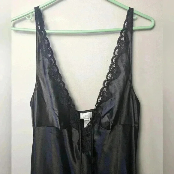 LA SENZA Sexy Night Dress size medium Glossy black color sexy low-necked - Picture 2 of 8